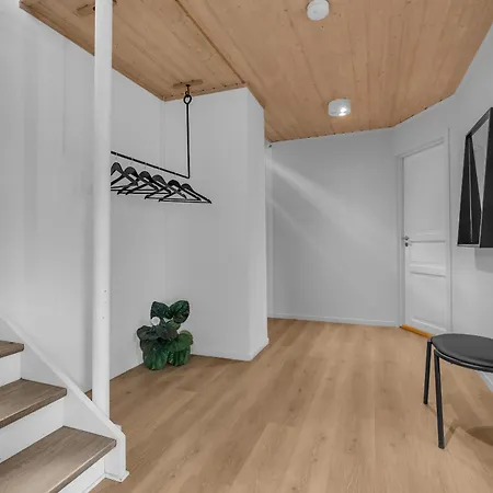 Apartment Large Modern House With A View Tromso