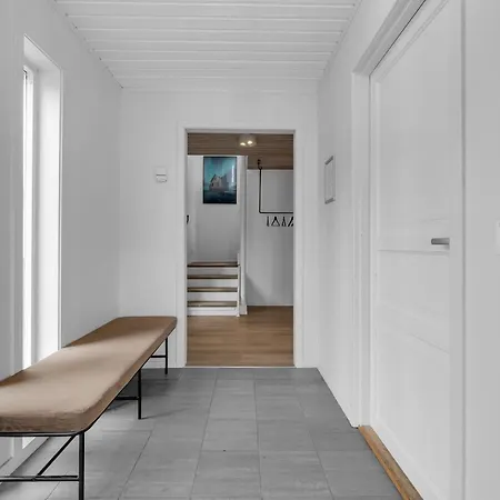 Apartment Large Modern House With A View Tromso