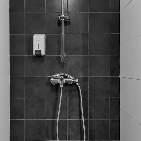 Large Modern House With A View *