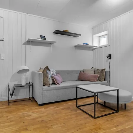 Large Modern House With A View Apartamento