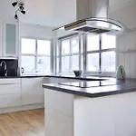 Large Modern House With A View 公寓